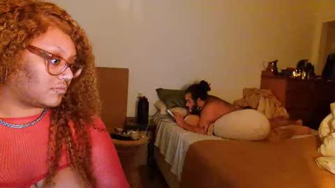 Snapshot of muttcunt chatting on 12-21-25, 10:22 muttcunt online show from 12-21-25, 10:22