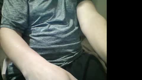 Snapshot of muzicdaddy4200 chatting on 04-05-26, 02:20 SubDaddy420 online show from 04-05-26, 02:20