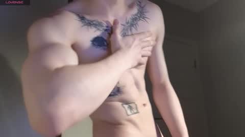 Snapshot of mvpzxc chatting on 10-26-25, 06:47 1x1 online show from 10-26-25, 06:47