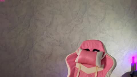 Snapshot of mx_made chatting on 03-29-26, 07:25 Mary online show from 03-29-26, 07:25