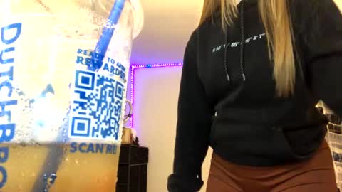 mxrissaof3 online show from 12-28-24, 09:20