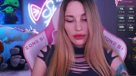 Snapshot of my__sweet__alice chatting on 05-25-26, 08:15 mysweetalice online show from 05-25-26, 08:15