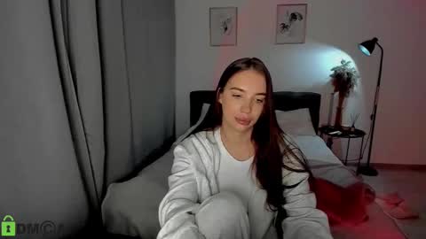 katie online show from 12-14-24, 08:18