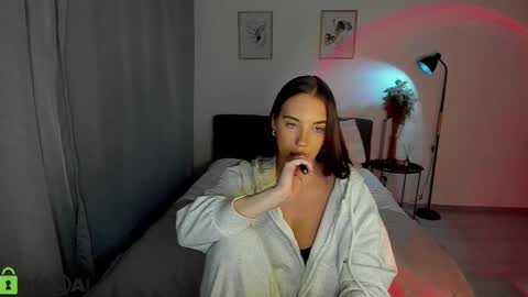 katie online show from 12-19-24, 06:12