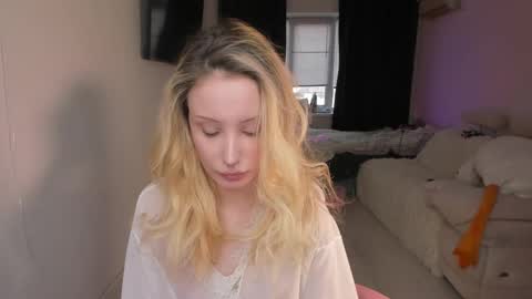 Diana online show from 03-05-25, 01:50