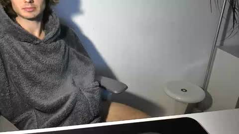 Snapshot of my_lovely_body chatting on 10-13-25, 04:29 my_lovely_body online show from 10-13-25, 04:29