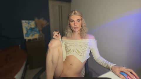 Snapshot of my_muse chatting on 01-31-25, 04:17 Sandra Muse online show from 01-31-25, 04:17