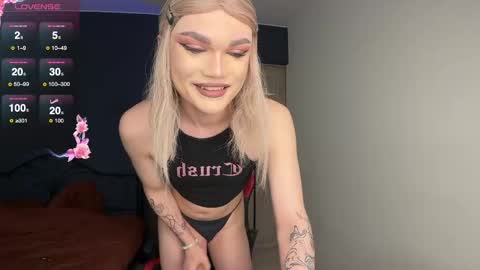 Snapshot of my_muse chatting on 03-09-25, 10:30 Sandra Muse online show from 03-09-25, 10:30