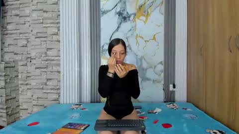 Snapshot of mybonnieandclyde303av chatting on 02-08-26, 12:36 mybonnieandclyde303av online show from 02-08-26, 12:36