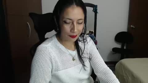 mary and charlie online show from 01-06-25, 11:52