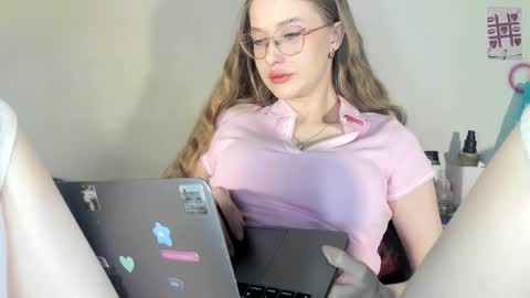 Snapshot of mychloecute chatting on 05-06-26, 08:14 chloe online show from 05-06-26, 08:14