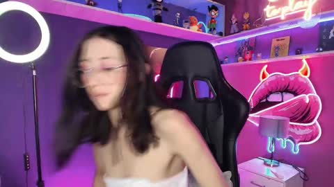 Milly Cute online show from 02-15-26, 07:51