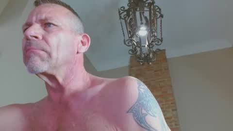 Snapshot of myfilthydaddy chatting on 01-10-26, 05:15 myfilthydaddy online show from 01-10-26, 05:15