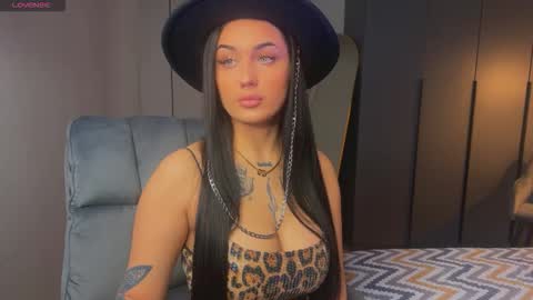 Hecate online show from 10-05-25, 02:54