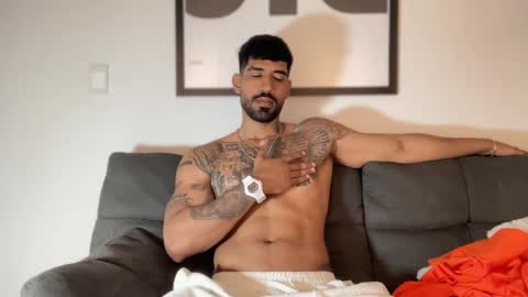 Myke esthetic online show from 12-15-24, 07:02