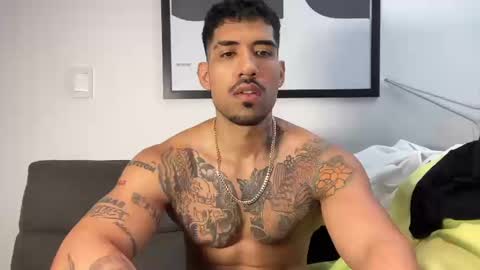 Myke esthetic online show from 09-23-25, 05:27