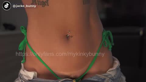 Snapshot of mykinkybunny chatting on 11-14-25, 09:46 jacke BUNNY online show from 11-14-25, 09:46