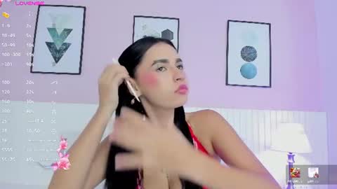 Snapshot of myla_cute18 chatting on 07-08-26, 03:11 myla 3 online show from 07-08-26, 03:11