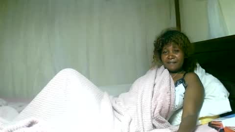 linda online show from 02-05-25, 01:37