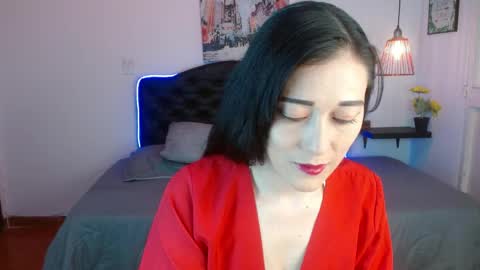 Snapshot of mylu_xx chatting on 05-21-26, 01:40 MYLU online show from 05-21-26, 01:40