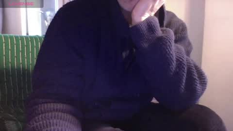 Bi sexy guy lovense hush is on private is open or password show tip if you like. online show from 02-09-25, 11:36