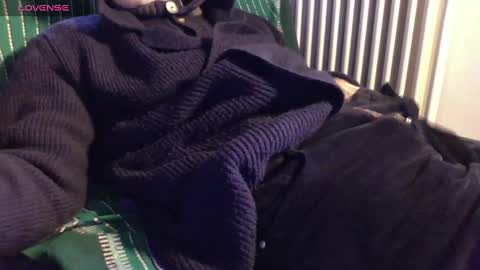 Bi sexy guy lovense hush is on private is open or password show tip if you like. online show from 02-10-25, 09:58