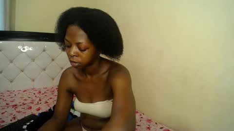 Snapshot of mynameiswet chatting on 06-09-26, 05:30 mynameiswet online show from 06-09-26, 05:30