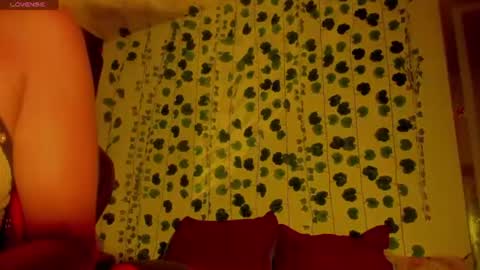 Snapshot of myomi_nix chatting on 07-05-26, 11:45 myomi online show from 07-05-26, 11:45