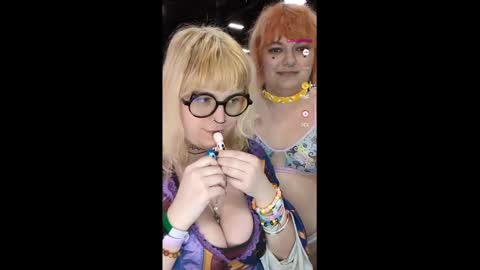 Snapshot of myrtlemystic chatting on 10-24-25, 10:06 Myrtle Faust online show from 10-24-25, 10:06