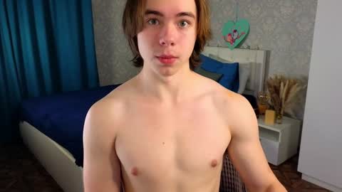 Snapshot of myshkek chatting on 02-26-25, 12:38 Mickey online show from 02-26-25, 12:38