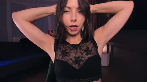 Maria  online show from 11-21-25, 11:58