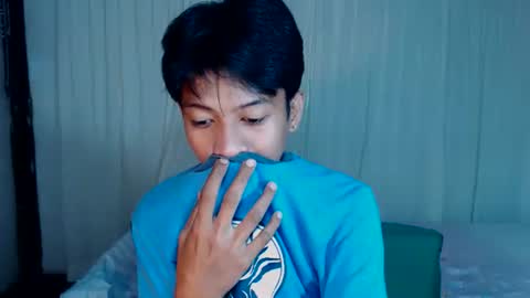 Snapshot of mysteriosjoshsexbigcock chatting on 05-15-26, 04:52 josh online show from 05-15-26, 04:52