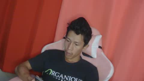 Snapshot of mysterious_man15 chatting on 03-06-25, 09:58 mysterious_man15 online show from 03-06-25, 09:58