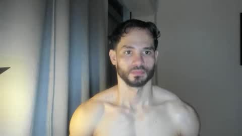 Snapshot of mysterious_muscles chatting on 06-05-26, 02:07 mysterious_muscles online show from 06-05-26, 02:07