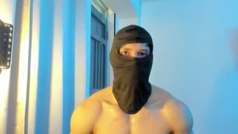Snapshot of mysterious_muscles chatting on 06-20-26, 02:31 mysterious_muscles online show from 06-20-26, 02:31