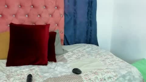 Mystery couple online show from 06-02-26, 07:38
