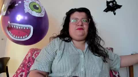 Snapshot of mystery_psique chatting on 11-06-25, 07:04 mystery_psique online show from 11-06-25, 07:04