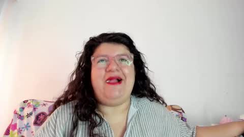 Snapshot of mystery_psique chatting on 11-15-25, 07:43 mystery_psique online show from 11-15-25, 07:43