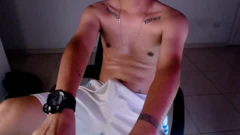 Snapshot of mysteryboy_thin16 chatting on 06-14-26, 12:08 mysteryboy_thin16 online show from 06-14-26, 12:08