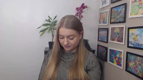 Erica online show from 01-09-25, 04:49