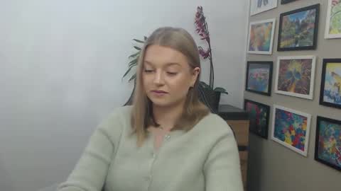 Erica online show from 11-09-25, 08:12