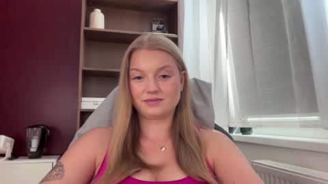 Snapshot of mysteryericax chatting on 06-30-26, 08:26 Erica online show from 06-30-26, 08:26