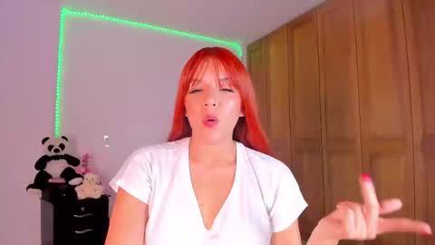 Elena online show from 03-07-25, 12:37