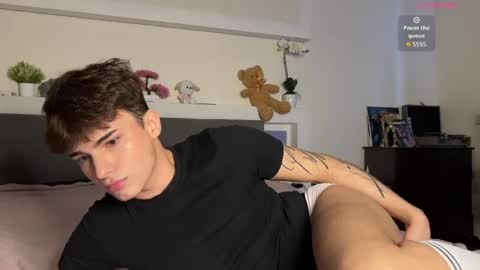 Snapshot of mystic_evan chatting on 04-18-26, 05:17 Evan Brown online show from 04-18-26, 05:17