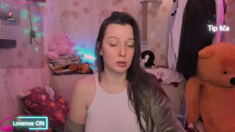 Snapshot of mystic_lilly chatting on 02-07-26, 07:06 Lilly magic lilly online show from 02-07-26, 07:06