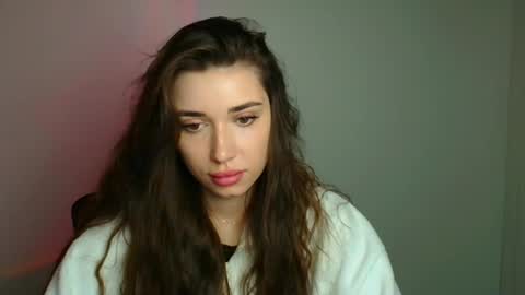 Snapshot of mysticamelia chatting on 02-19-26, 06:31 Amelia online show from 02-19-26, 06:31