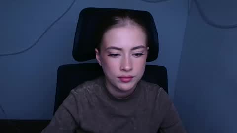 Emelie online show from 09-13-25, 11:21