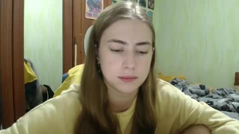Emelie online show from 10-11-25, 10:08