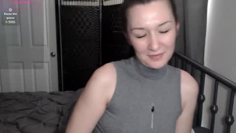 Snapshot of mysticmuse94 chatting on 03-12-25, 05:38 MysticMuse online show from 03-12-25, 05:38