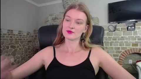 Snapshot of mysticvenus_ chatting on 09-23-25, 01:47 mysticvenus_ online show from 09-23-25, 01:47
